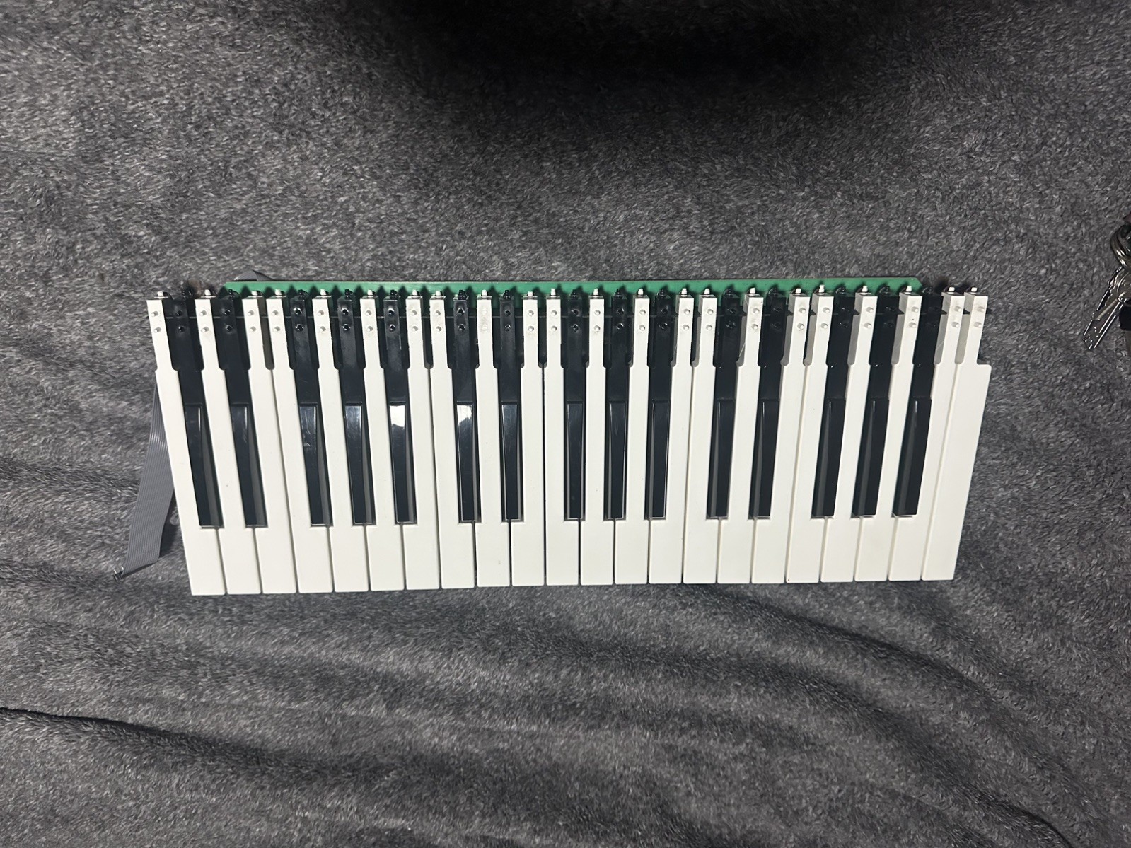 Sequential Circuits Pro One J-Wire Keybed for parts or repair
