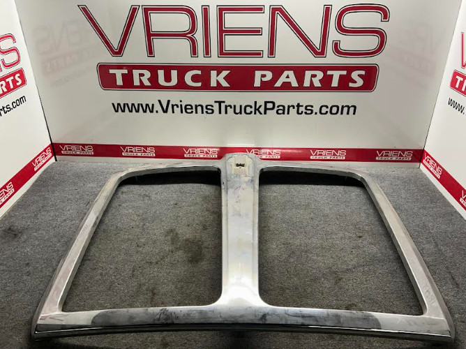 KENWORTH L29-1180-1 SHELL-GRILLE SURROUND CHROME T700 L29-1180-100