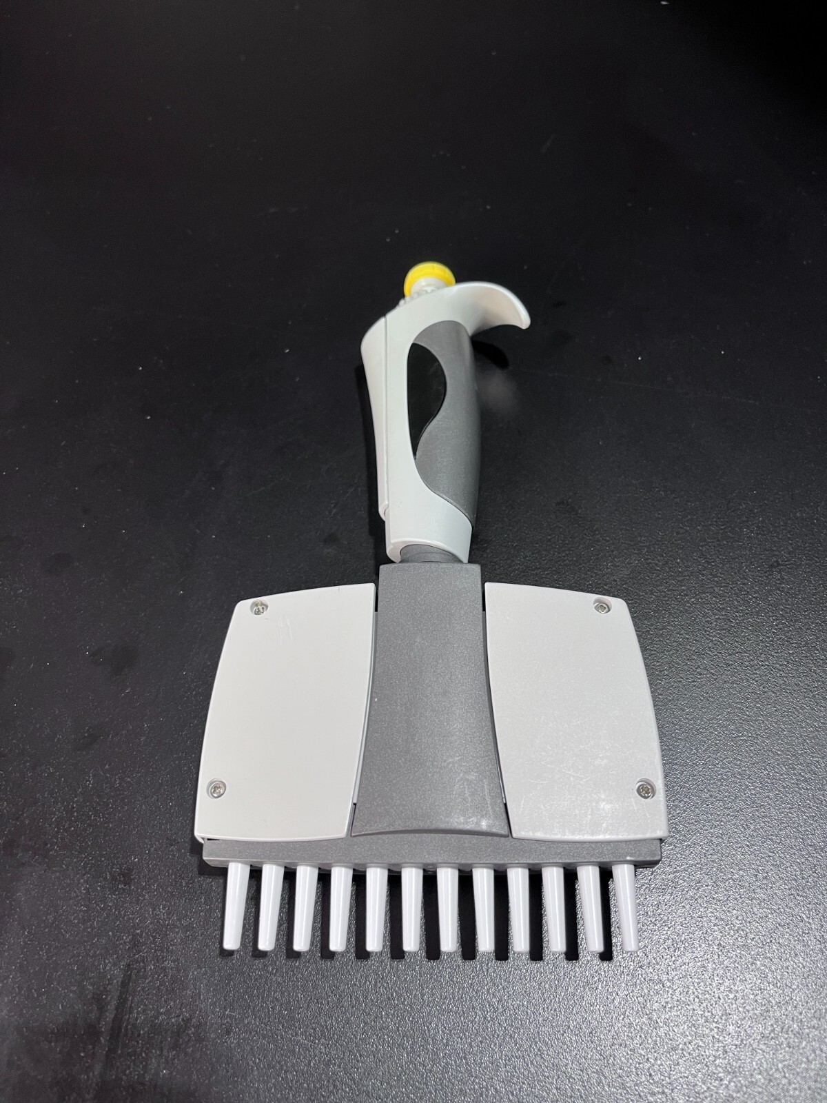 Finnpipette 12 Channel Pipette 50 ul Adjustable Volume