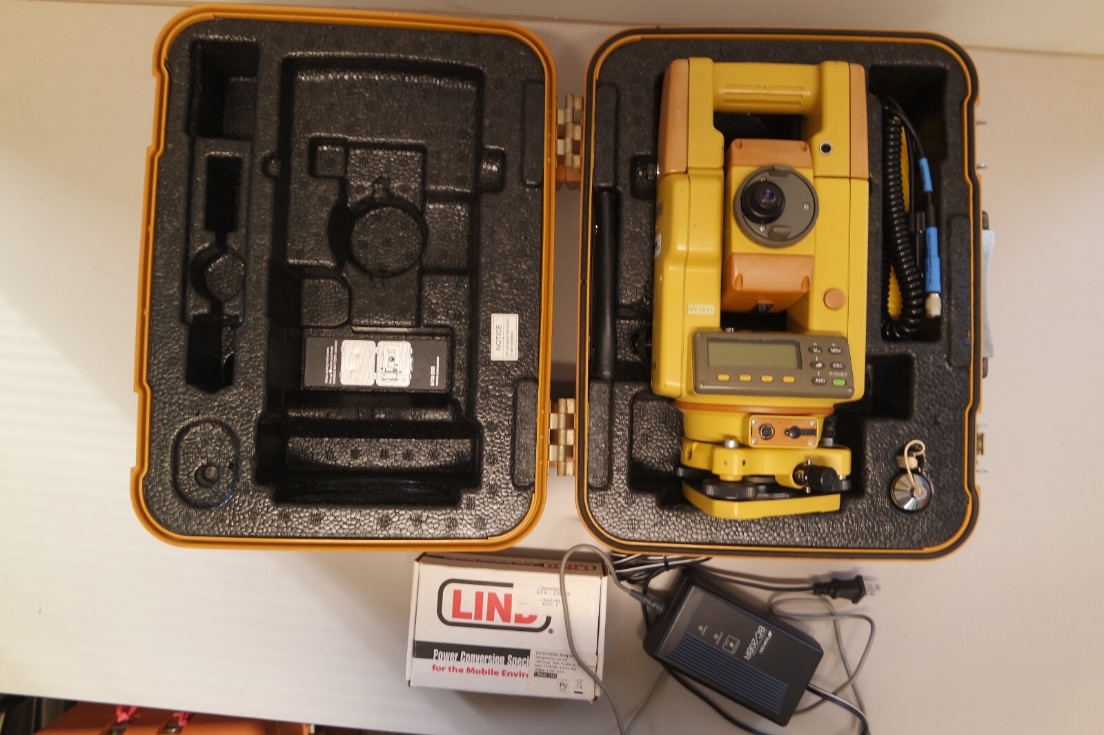 Topcon GTS-313 5" Manual Total Station