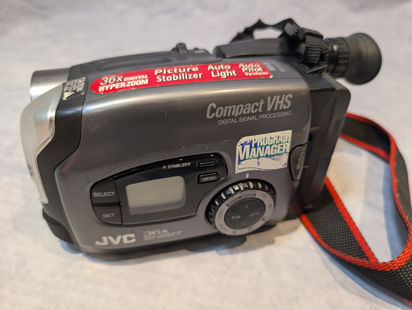 JVC Videomovie GR-AX770E Video Camcorder - UNTESTED