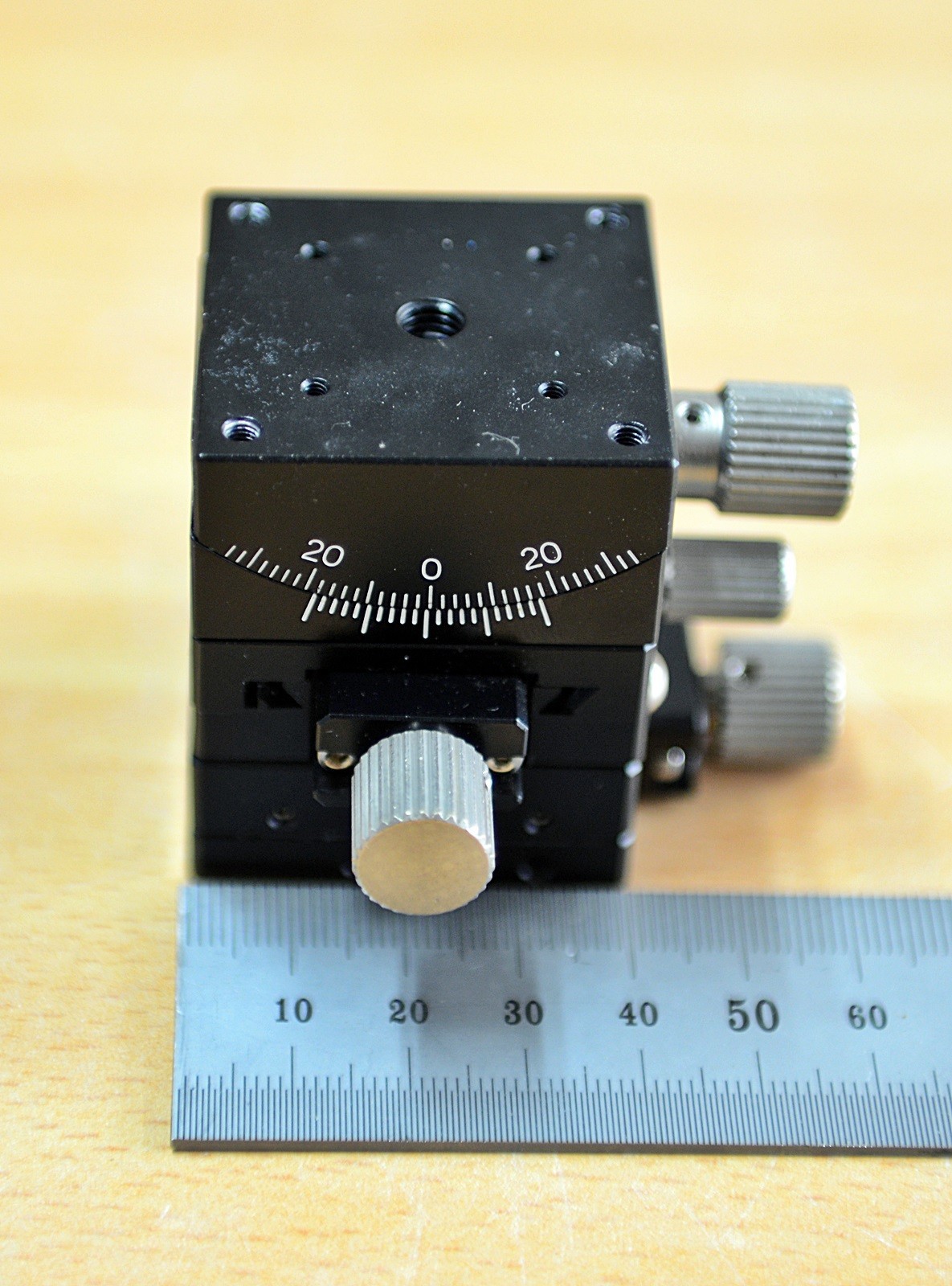 MMT Stage Positioner T1-418-A4,D2-418-L6 X 2 (40mm X 40mm X 49mm)