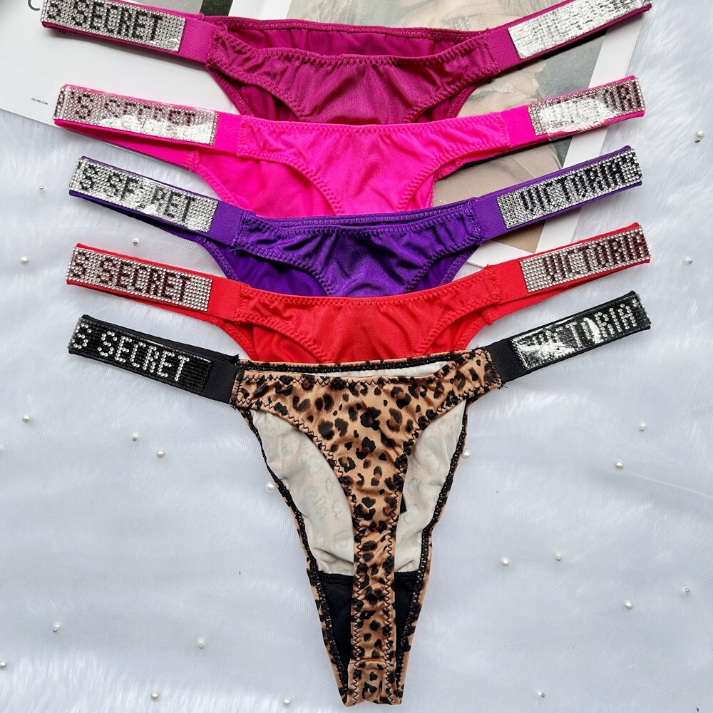 Womens Sexy 2 Pcs Lingerie Sets+5 Panties/Different Colors and Sizes