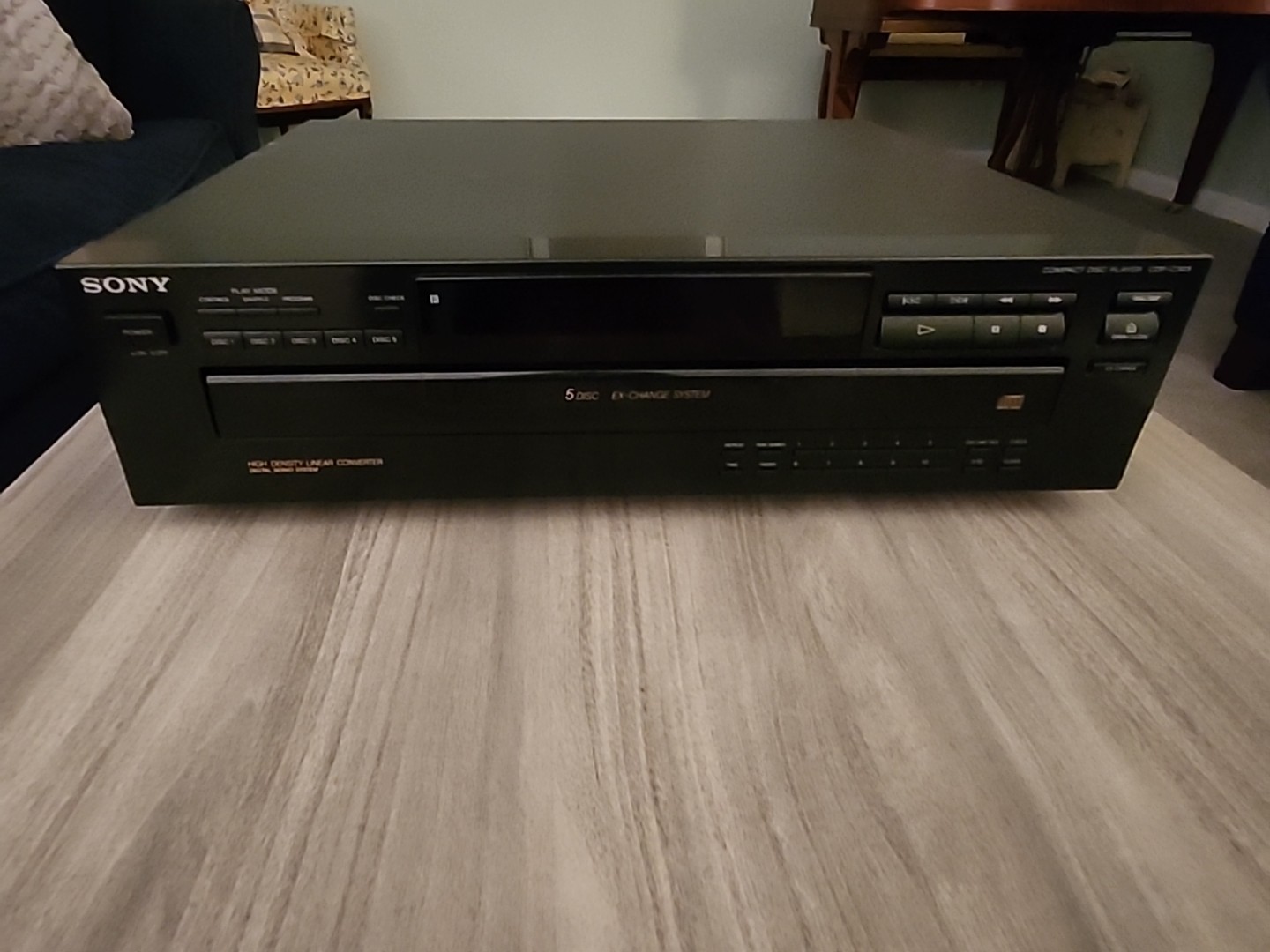 Sony CDP-C365 5 Disc CD Changer ****Includes Remote