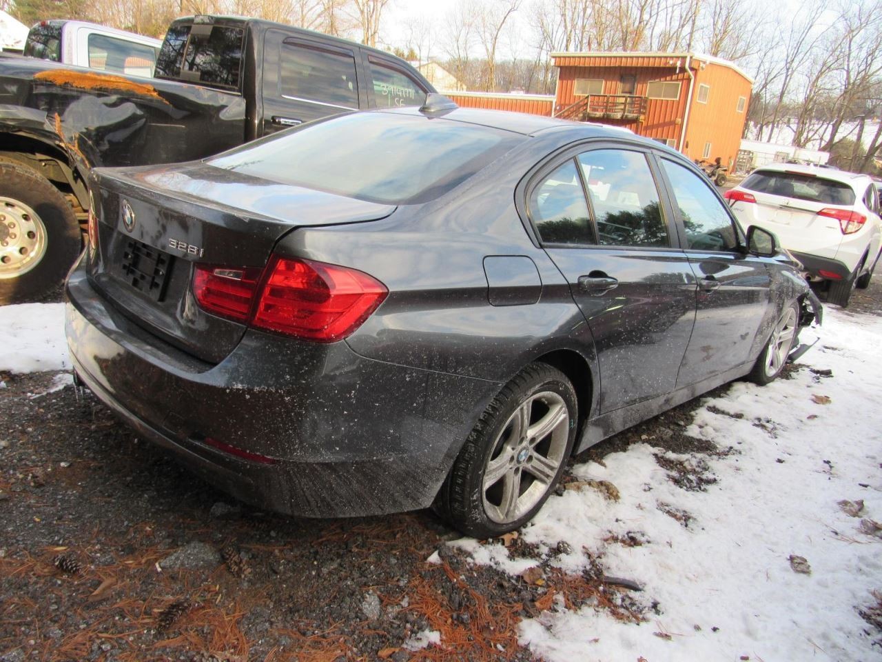 328I 2015 Glove Box 1023210