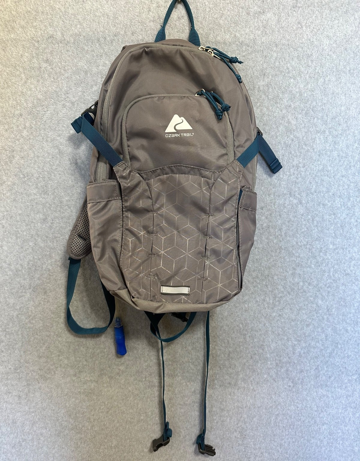 Ozark Trail 14 Liter Hydration Backpack, Grey - Used