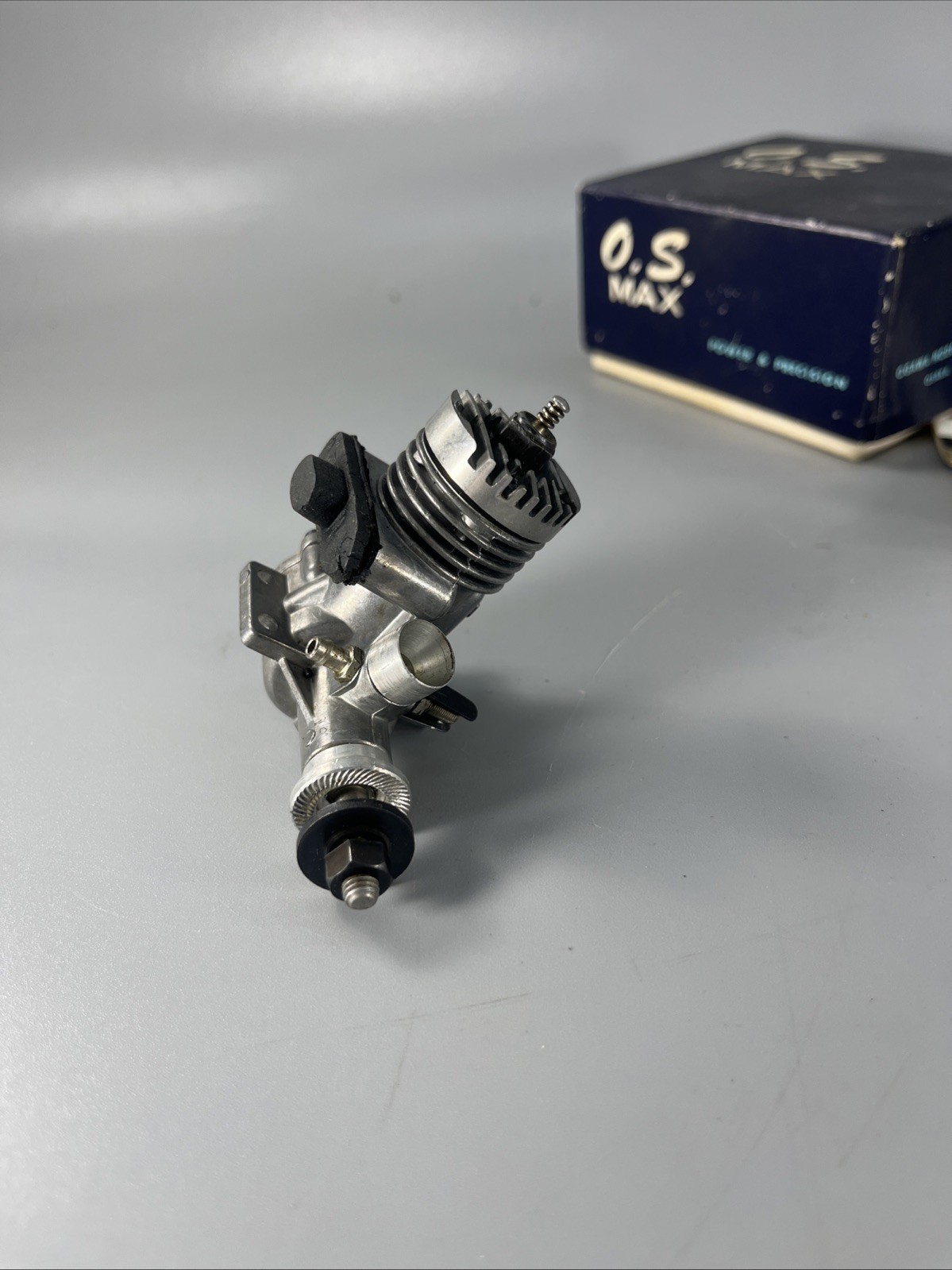 O.S MAX -10S Radio Controlled Nitro Engine Used Good Condition With Box