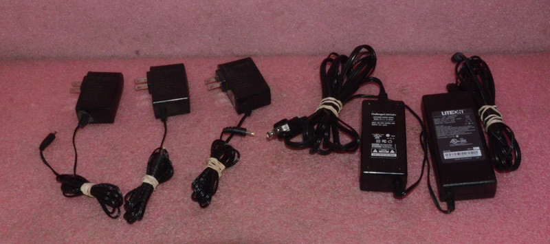 Lot of 5 Motorola And Arris Set Top Boxes_Model DCX3200_HD-DTA100u.