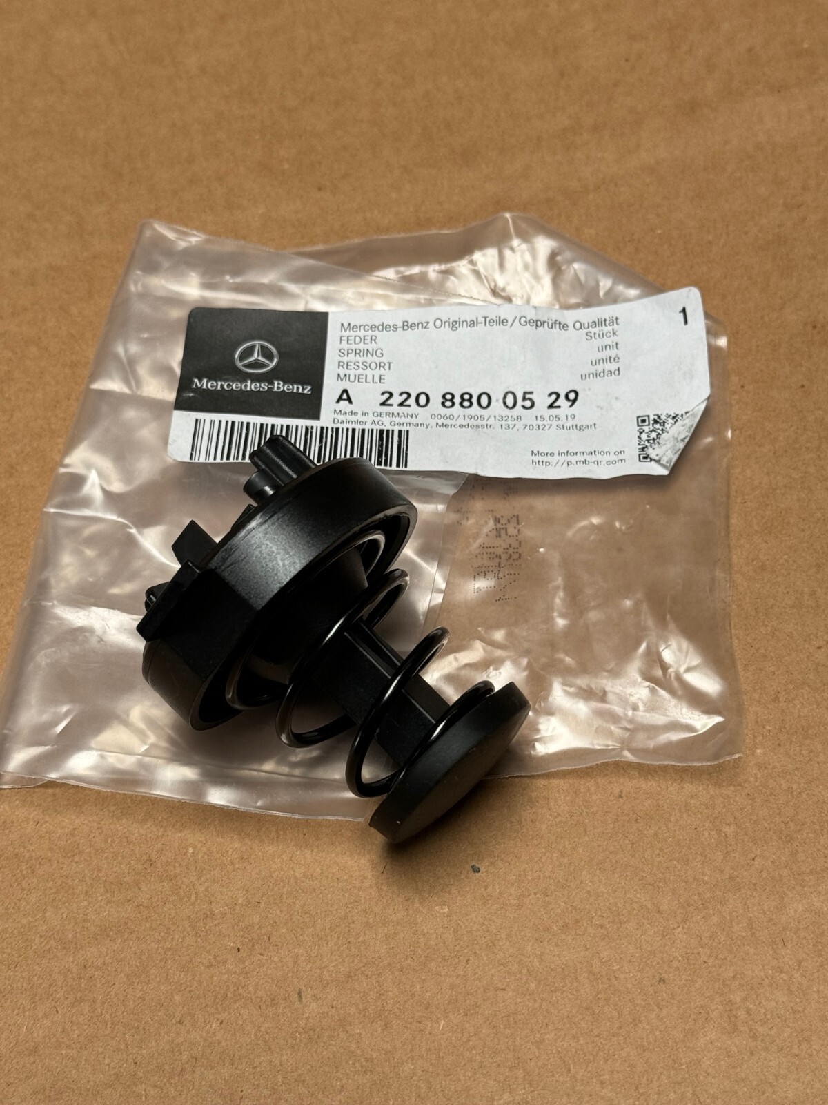 MERCEDES-BENZ GENUINE W220 S350 S430 S55 S500 HOOD LATCH CATCH RELEASE SPRING