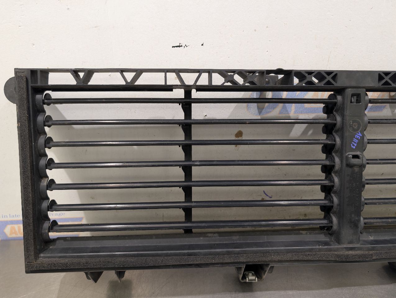 23 DODGE RAM 3500 AIR SHUTTER 6.7L