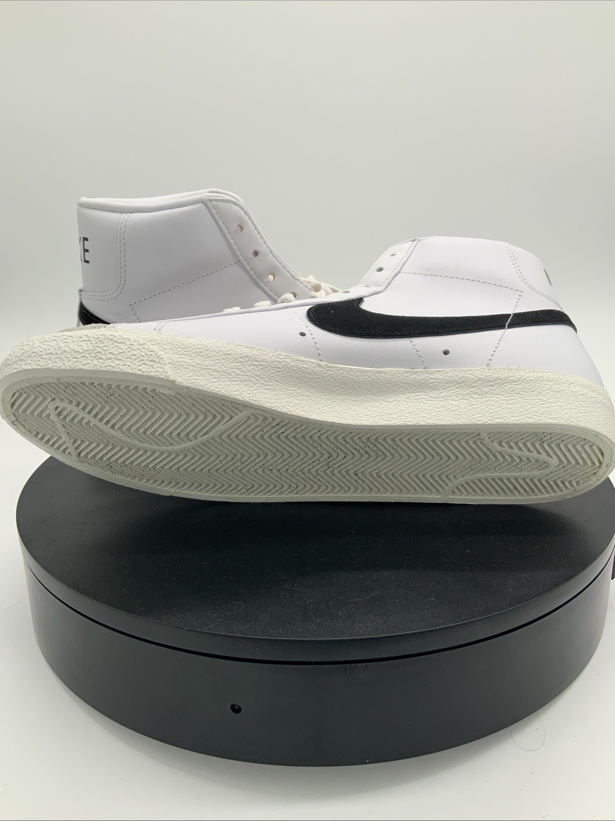 Nike Blazer Mid 77 Vintage Sneaker Size 9-11 White Black New BQ6806-100