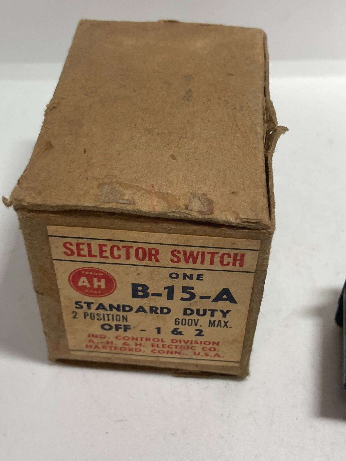 ARROW HART B-15-A SELECTOR SWITCH 2 POSITION 600V OFF-1 & 2 NIB