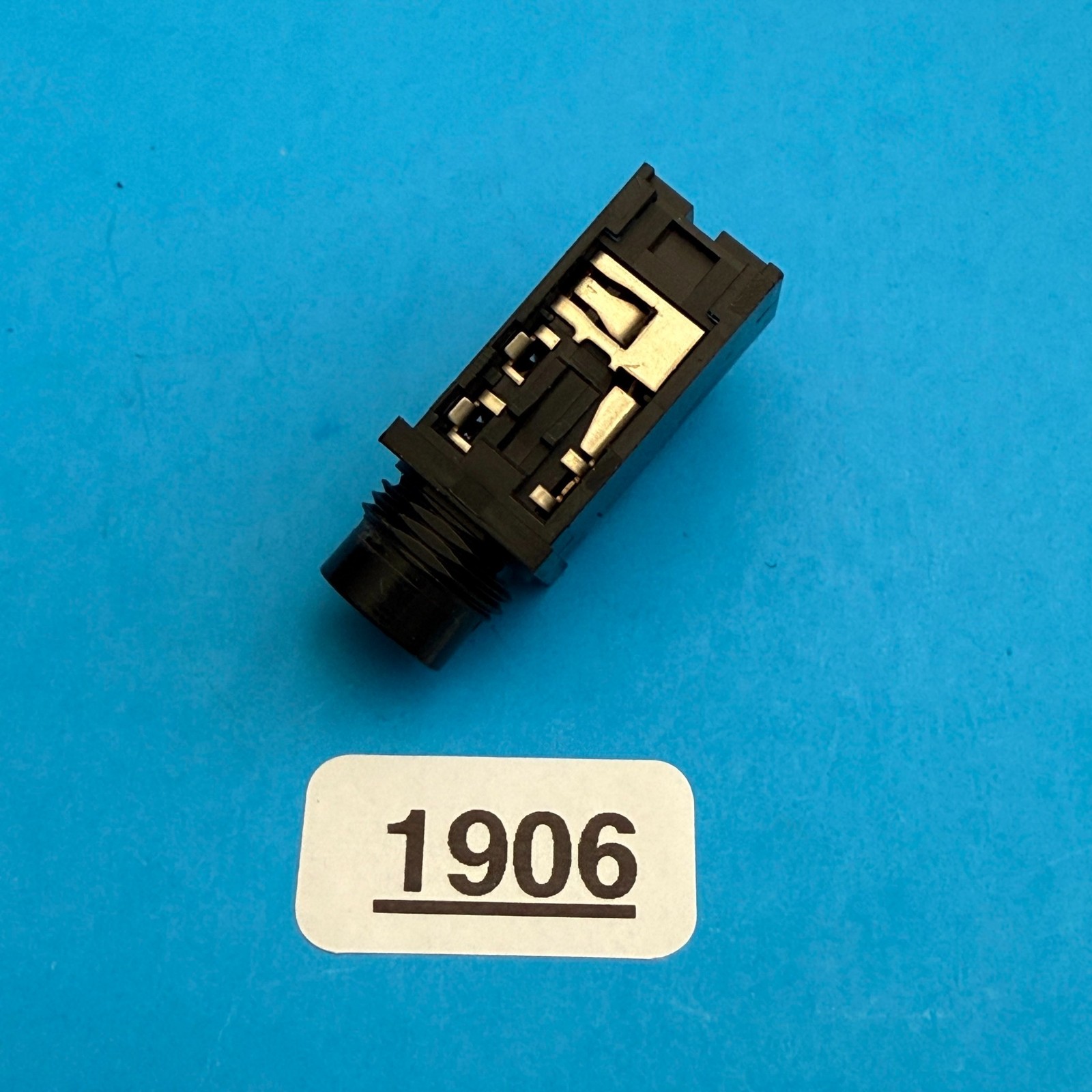[FRS] Roland VS-880EX Workstation Part: 1/4" Jack TRS Female Socket [2PCS]