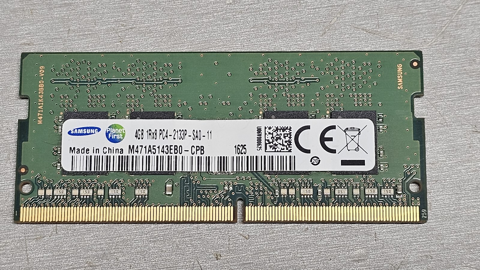 Samsung M471A5143EB0-CPB 4GB PC4-2133P-SA0-11 DDR4