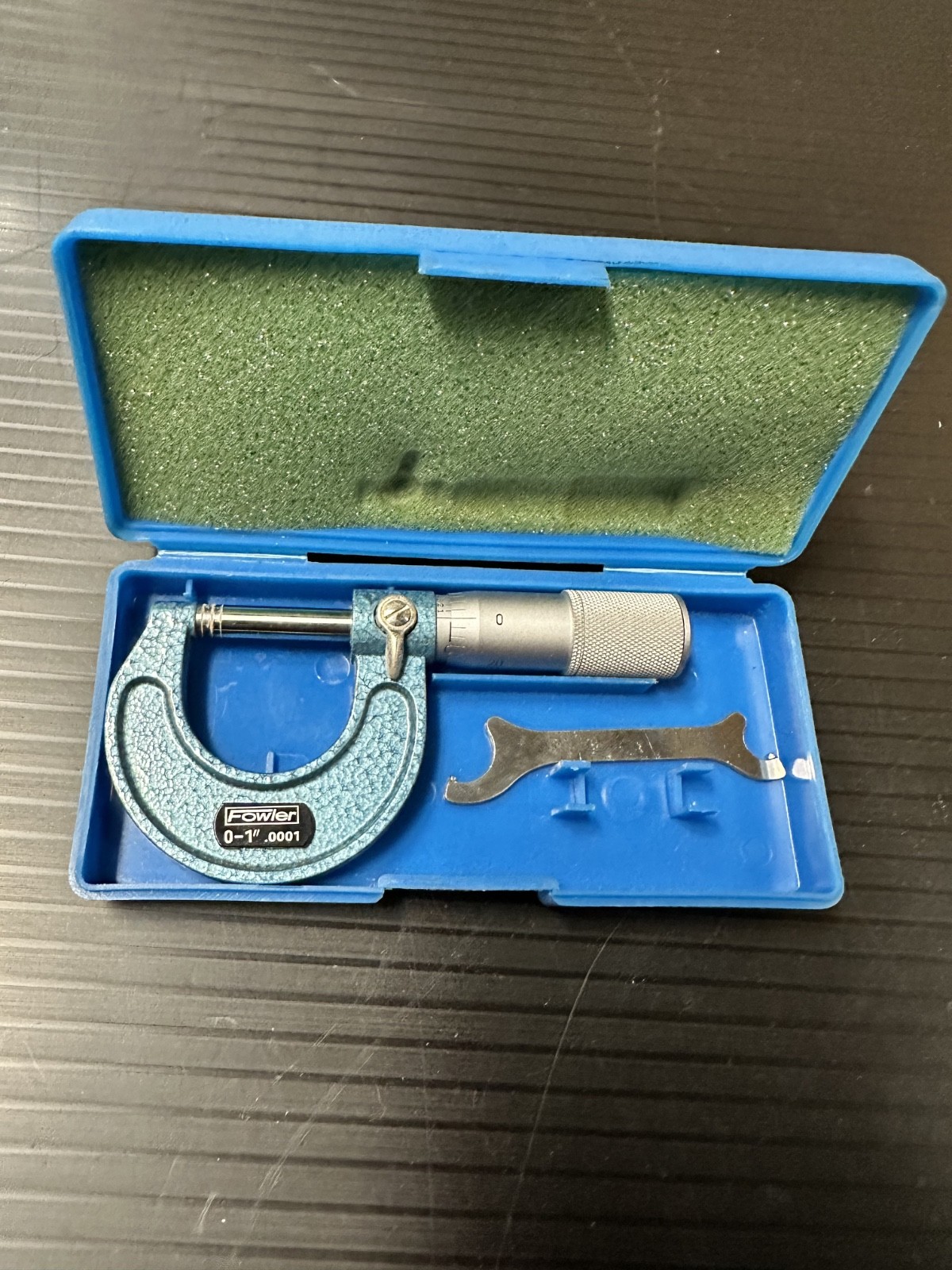 FOWLER Outside Micrometer 0-1" Range .0001" Grads 52-240-001 W/Case