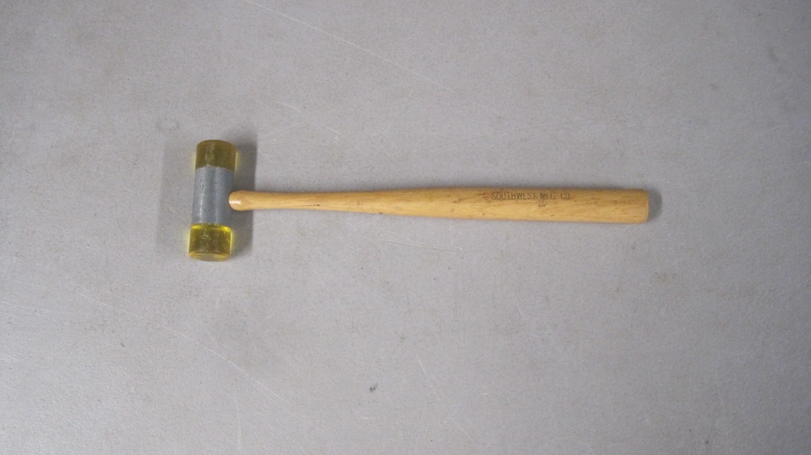 VINTAGE SOUTHWEST MFG DEAD BLOW HAMMER USA GREAT SHAPE