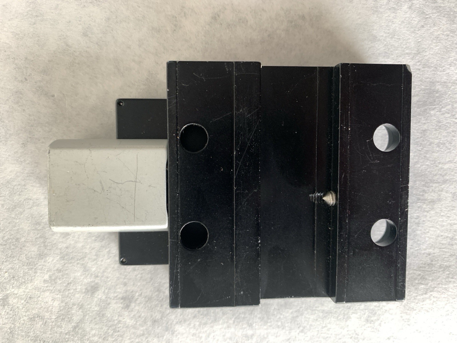 New Focus Newport 9064 X Linear Stage