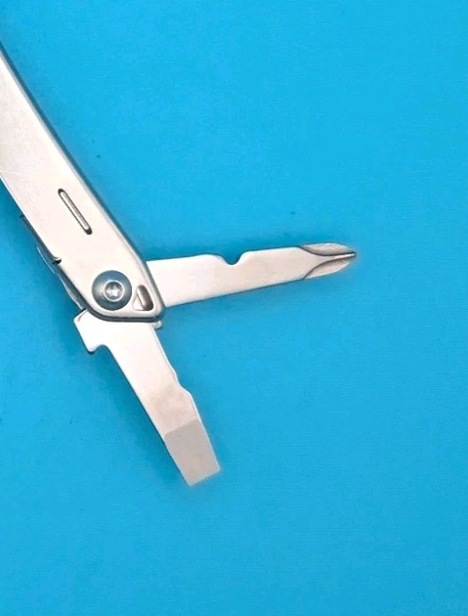 LEATHERMAN WINGMAN MULTI-TOOL! FAST SHIPPING!