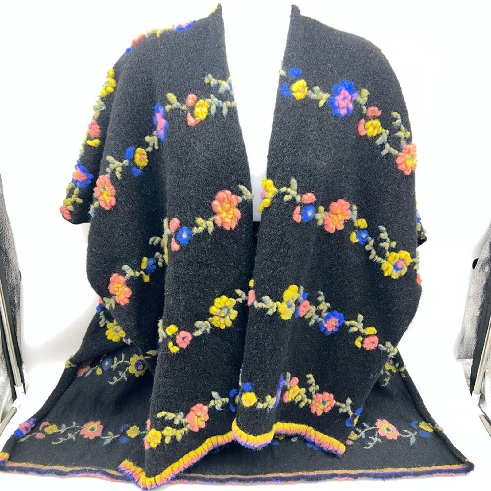 Sperico Wool Blend Floral Knit Black Vest w/Multi-Colored Lines of Flowers-OS