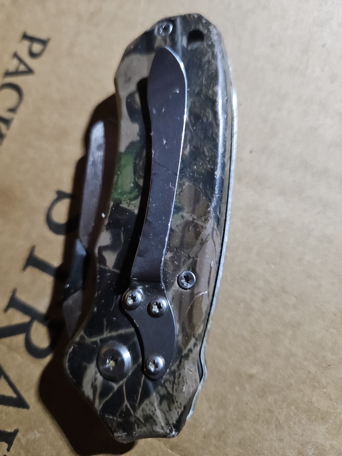 Camouflaged Folding Utility Knife/Box Cutter With Camo Handle