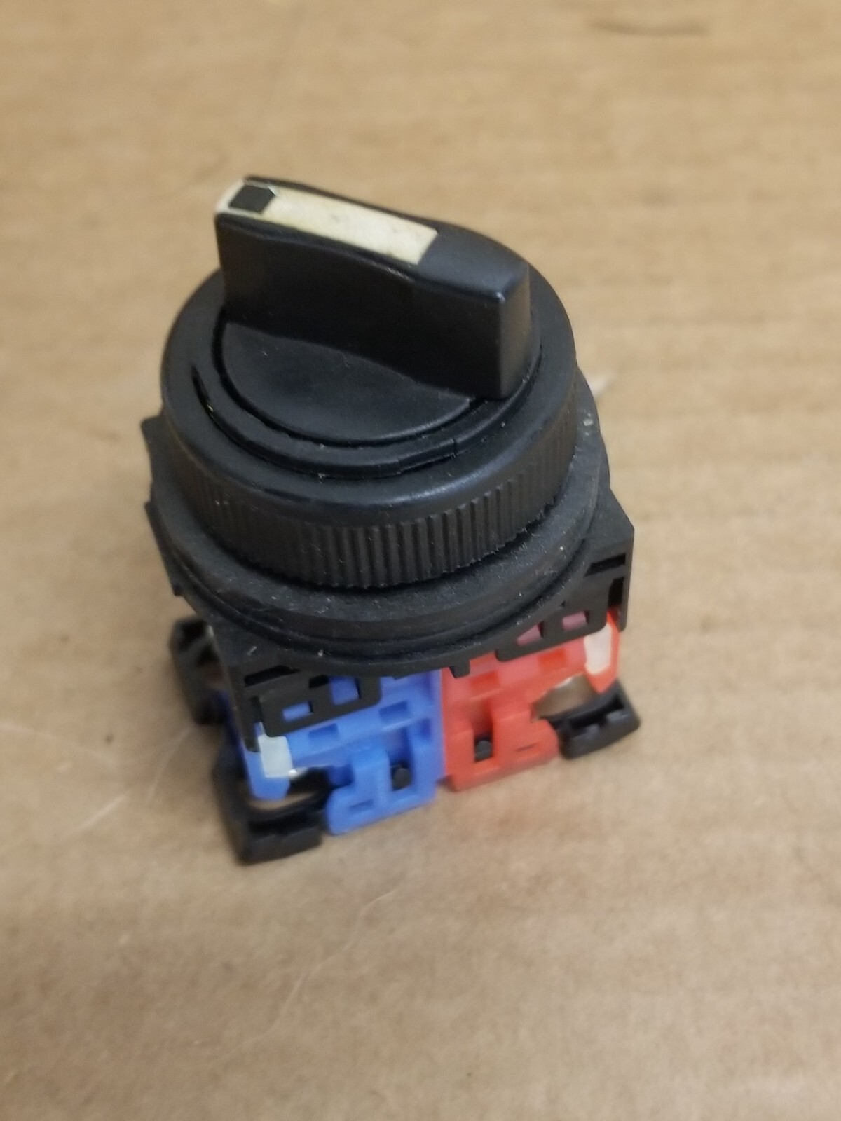 Fuji AR30PR-2     2 Position Switch    250V   6A