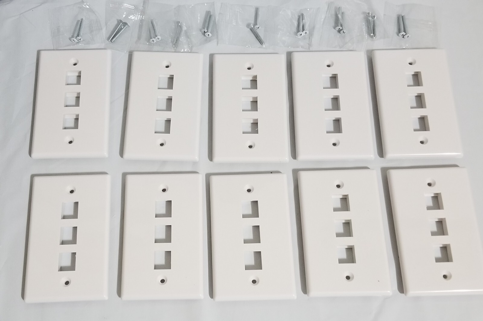 Lot of 10 White Keystone Jack Wall Plate 3 Port Hole Faceplate