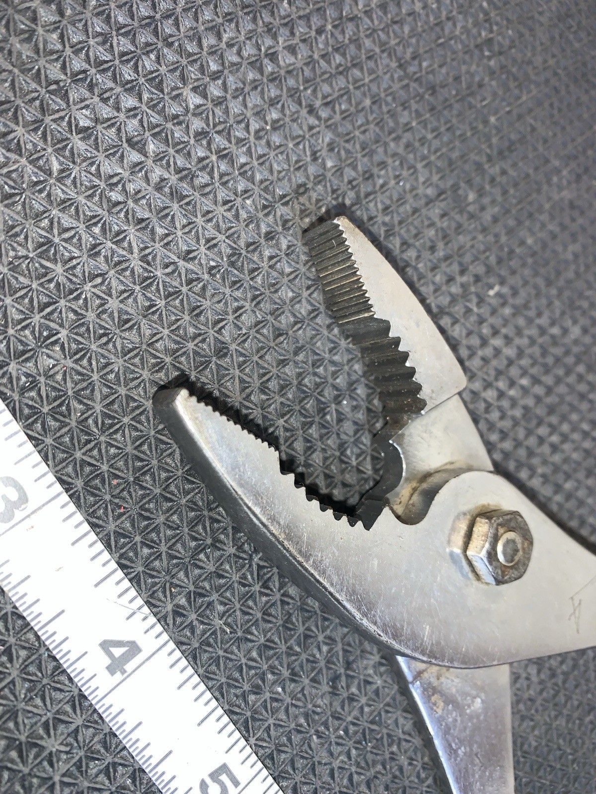 Snap On #47 Vacuum Grip Pliers Chrome small engraving