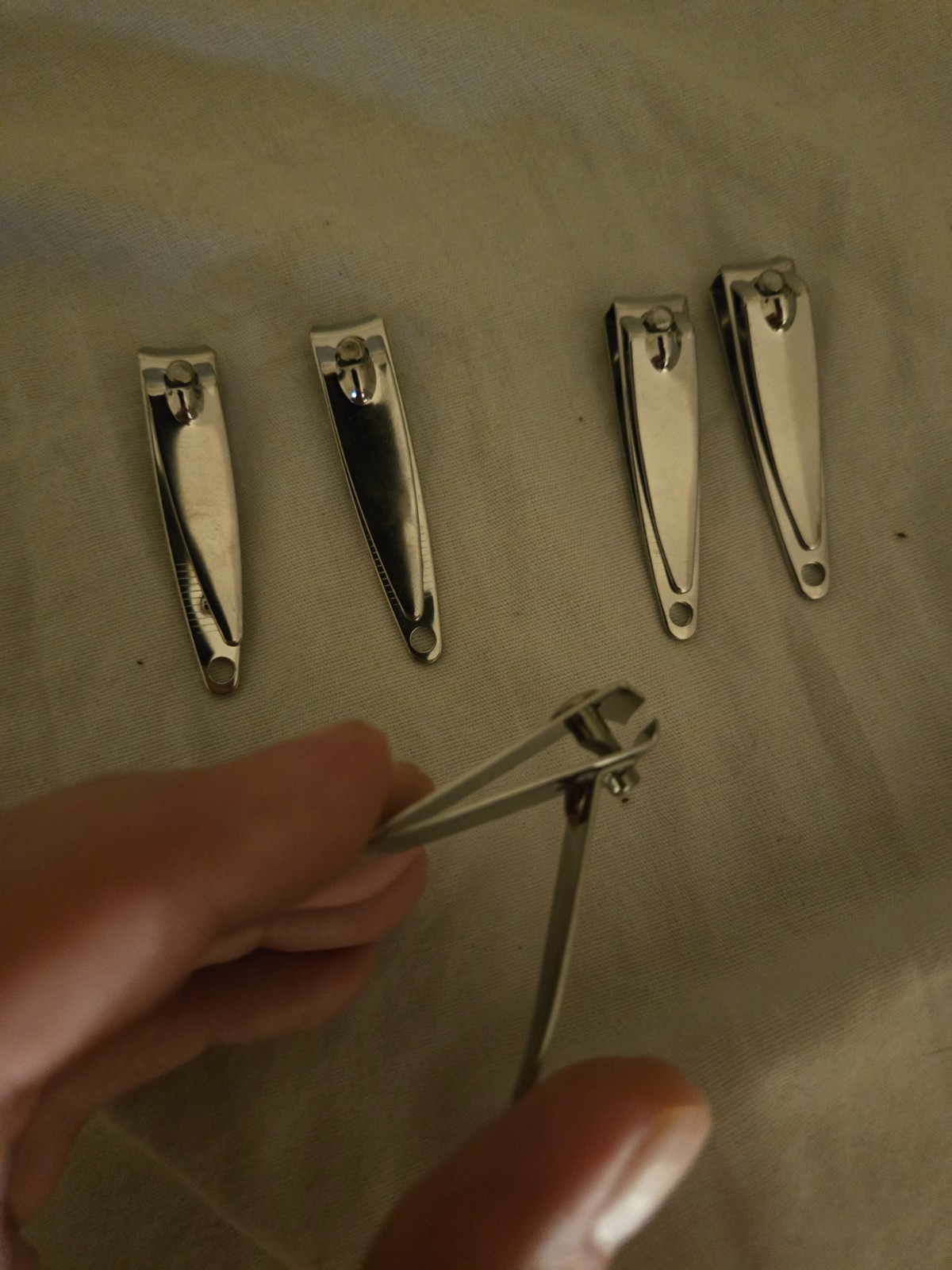 40 Mini Fingernail Clippers