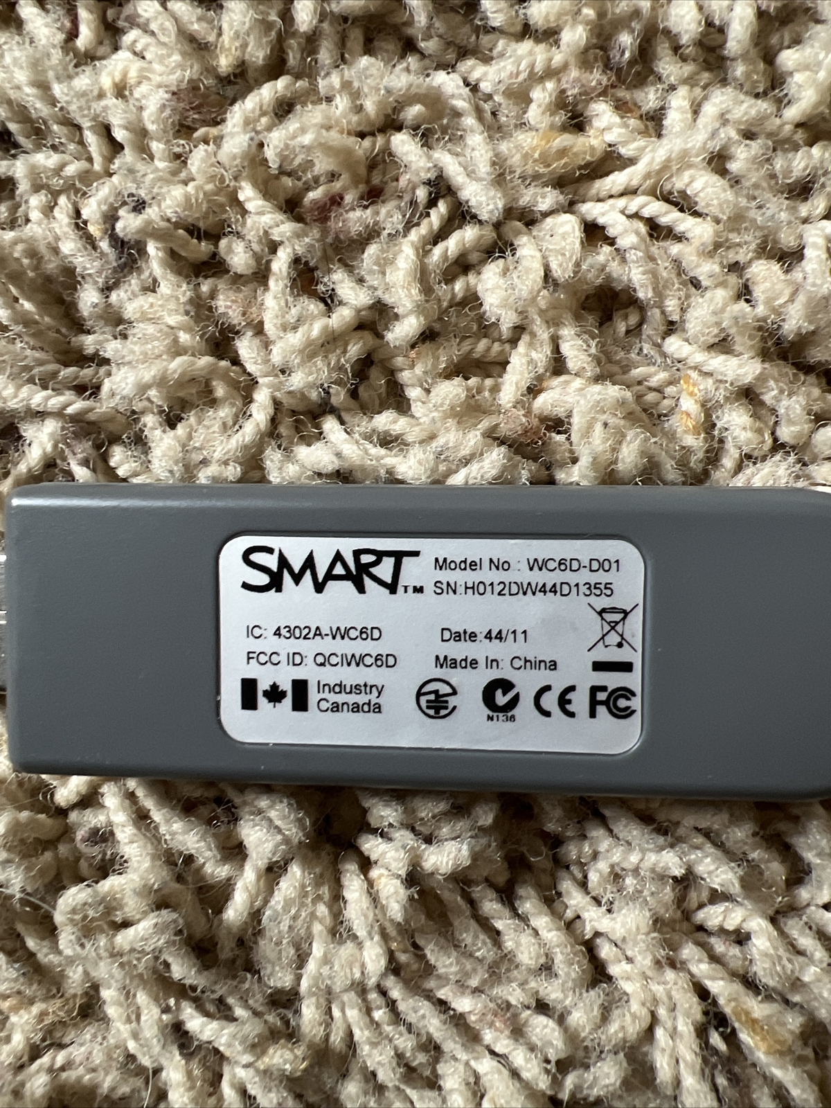 SMART WC6-R1 Wireless Bluetooth Connector and USB WC6D-D01 for SMART Boards