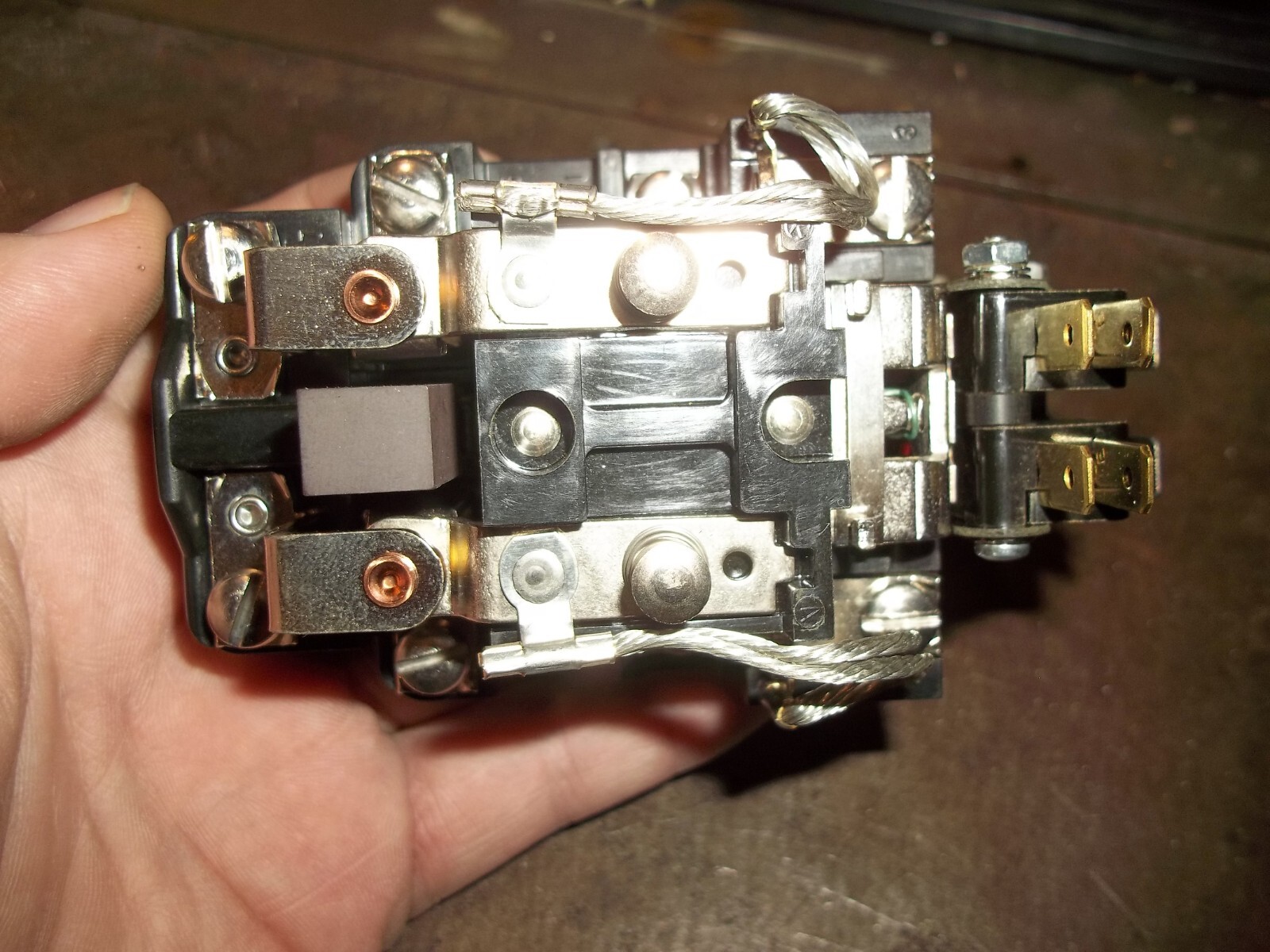 NIB RELIANCE ELECTRIC 69326-30R 425XBX233 RELAY 24 VDC COIL (300-1)