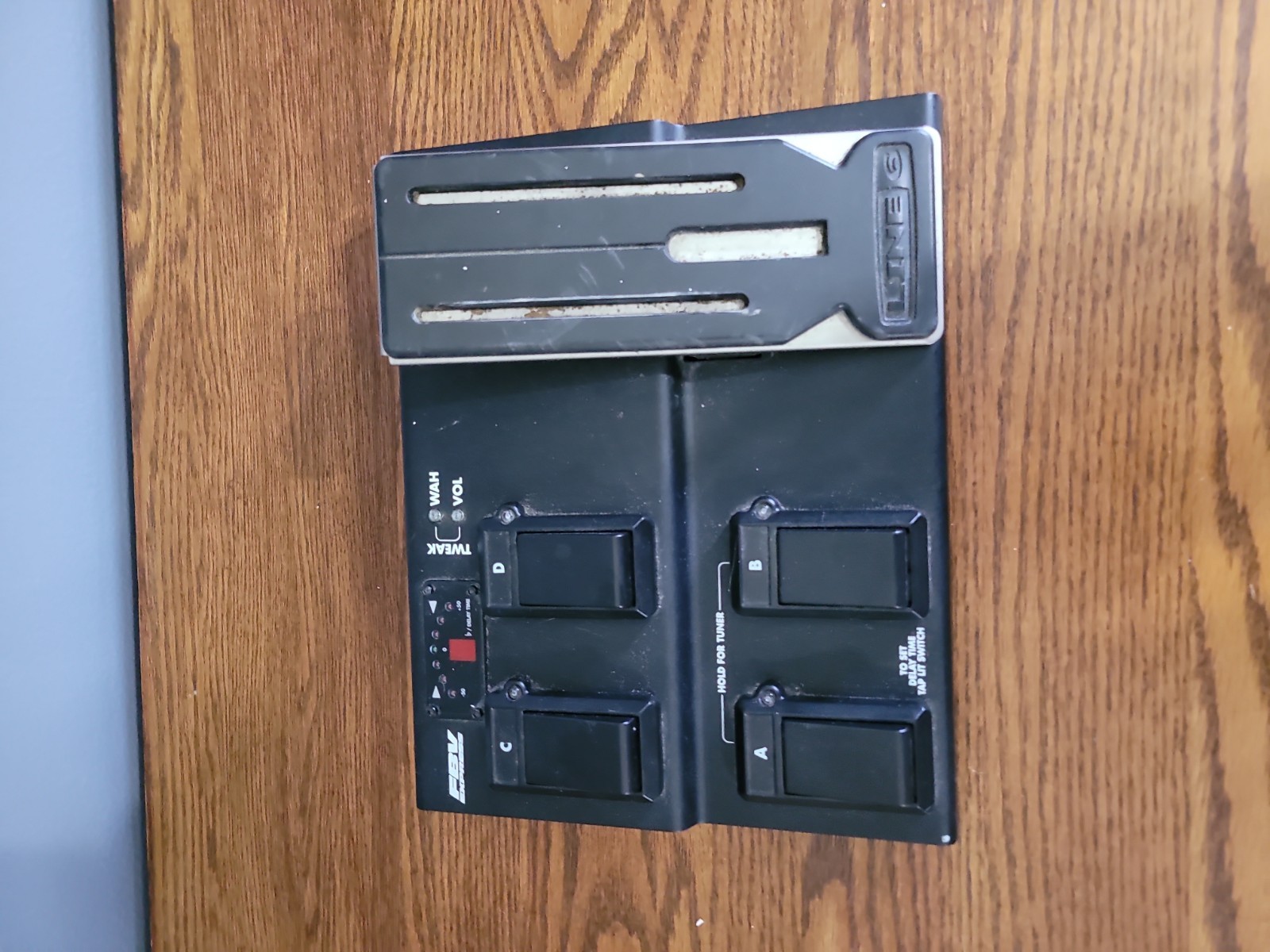 Line 6 FBV Express MkII Footswitch Guitar Effect Pedal No Power Cord