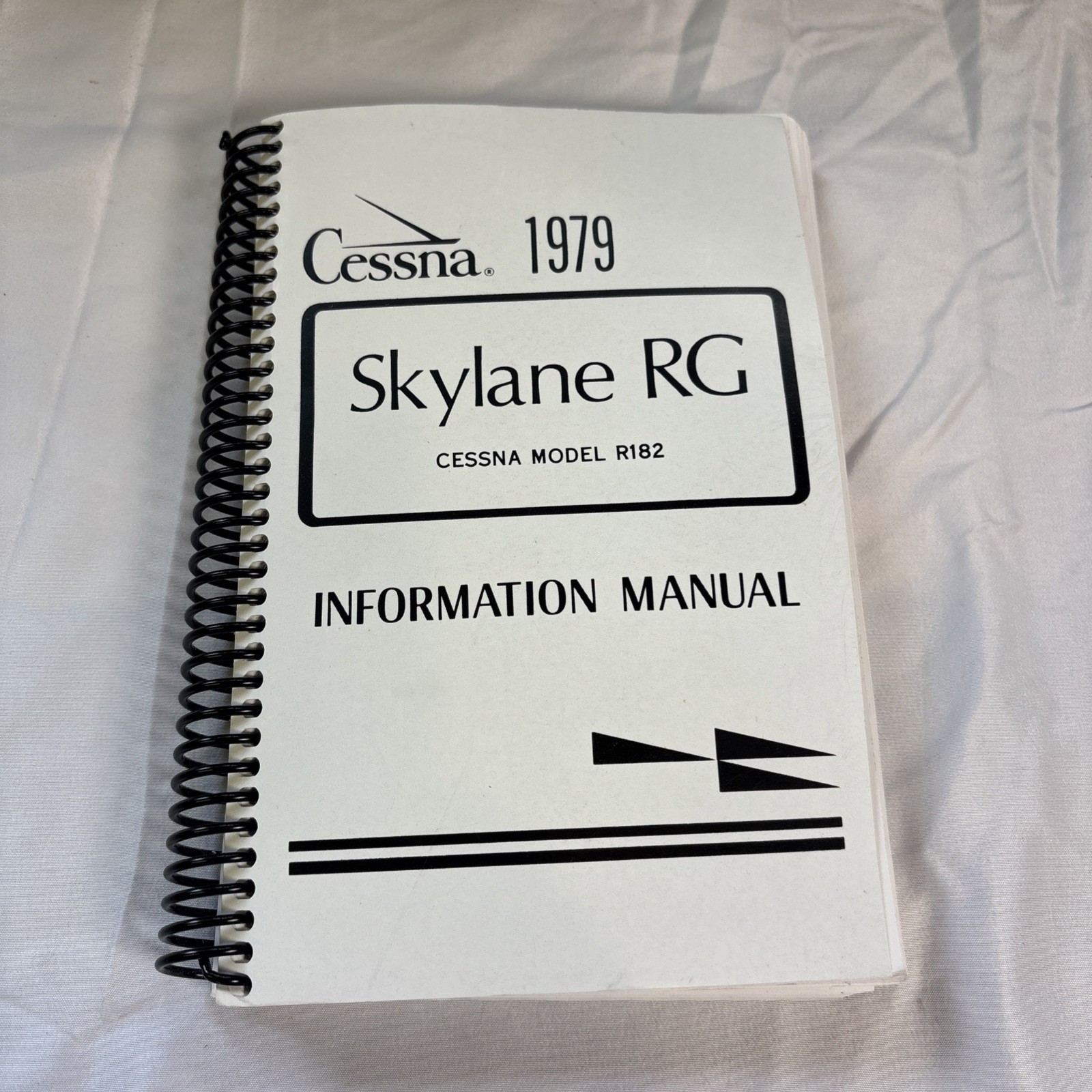 Cessna 1979 Skylane RG Model R182 Information Manual