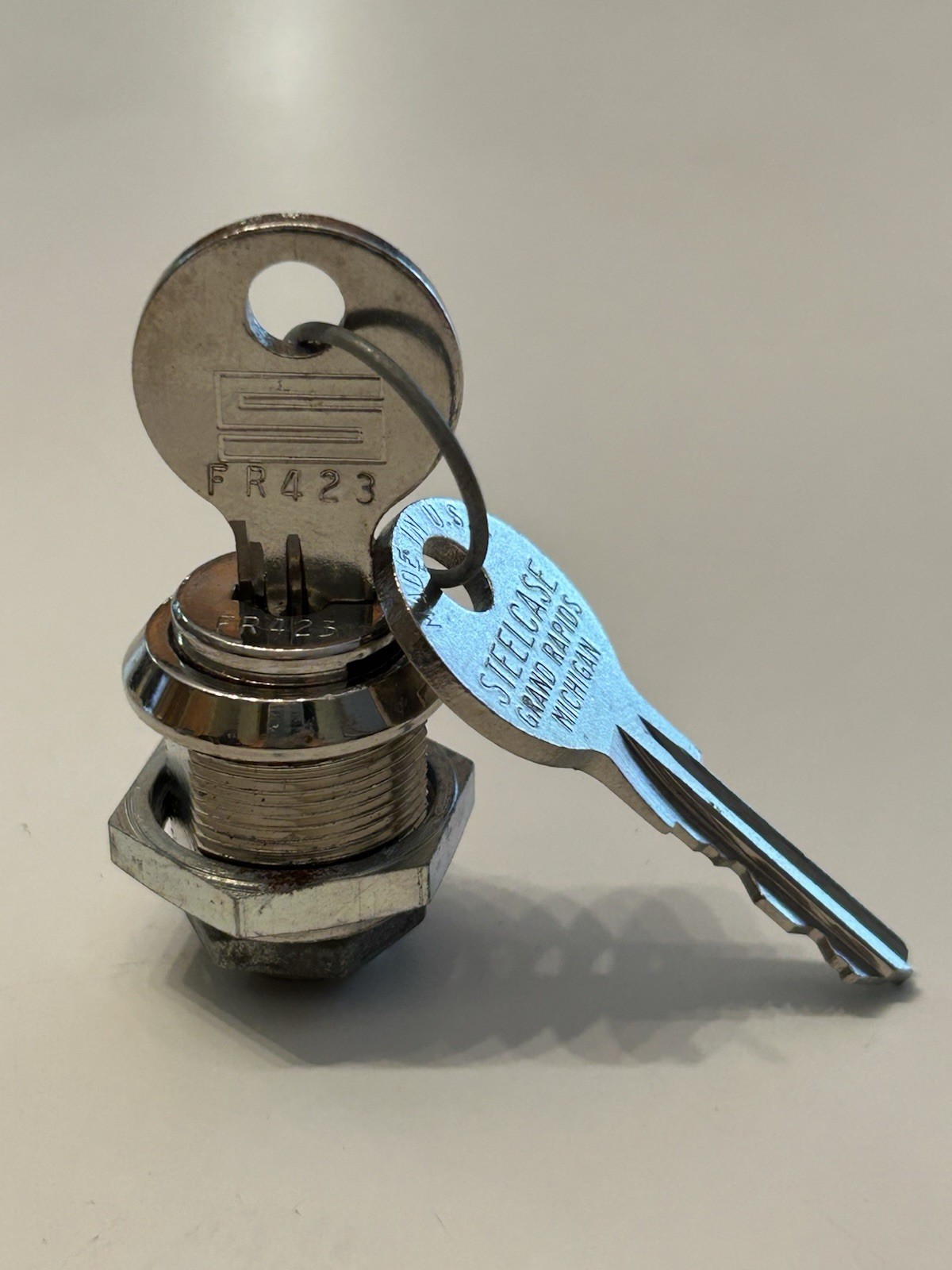 Steelcase Replacement Lock Cylinder Plug Core with 2 keys - NOS