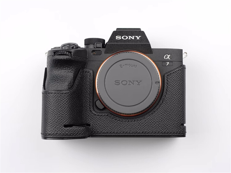Genuine Leather Half Case for Sony A7M4 Camera Handmade Retro Cover Camera Cover
