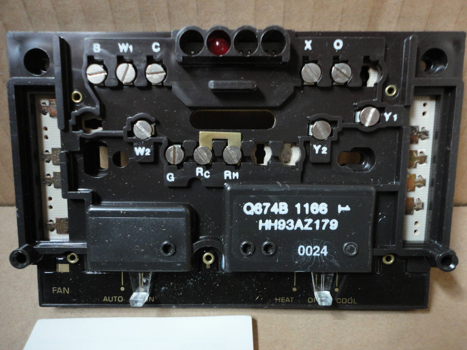 ~DiscountHVAC~ CP-HH93AZ179 - Carrier - Thermostat Sub Base Honeywell Q674B1166