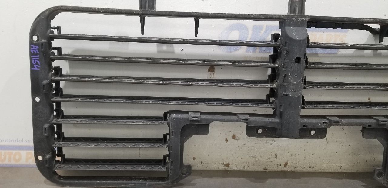 18 GMC SIERRA DENALI 1500 6.2L FRONT AIR SHUTTER