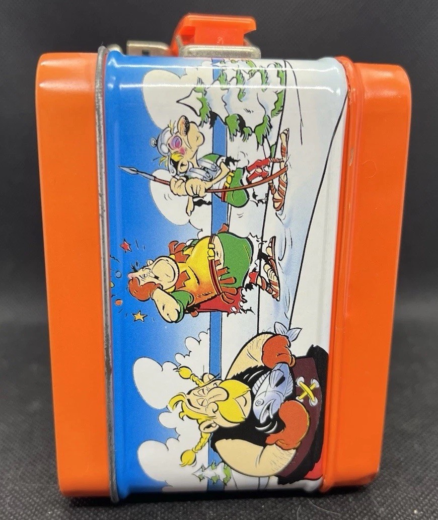 Asterix Kinder Surprise Ferrero 2003 Mini Tin (lunch) Box