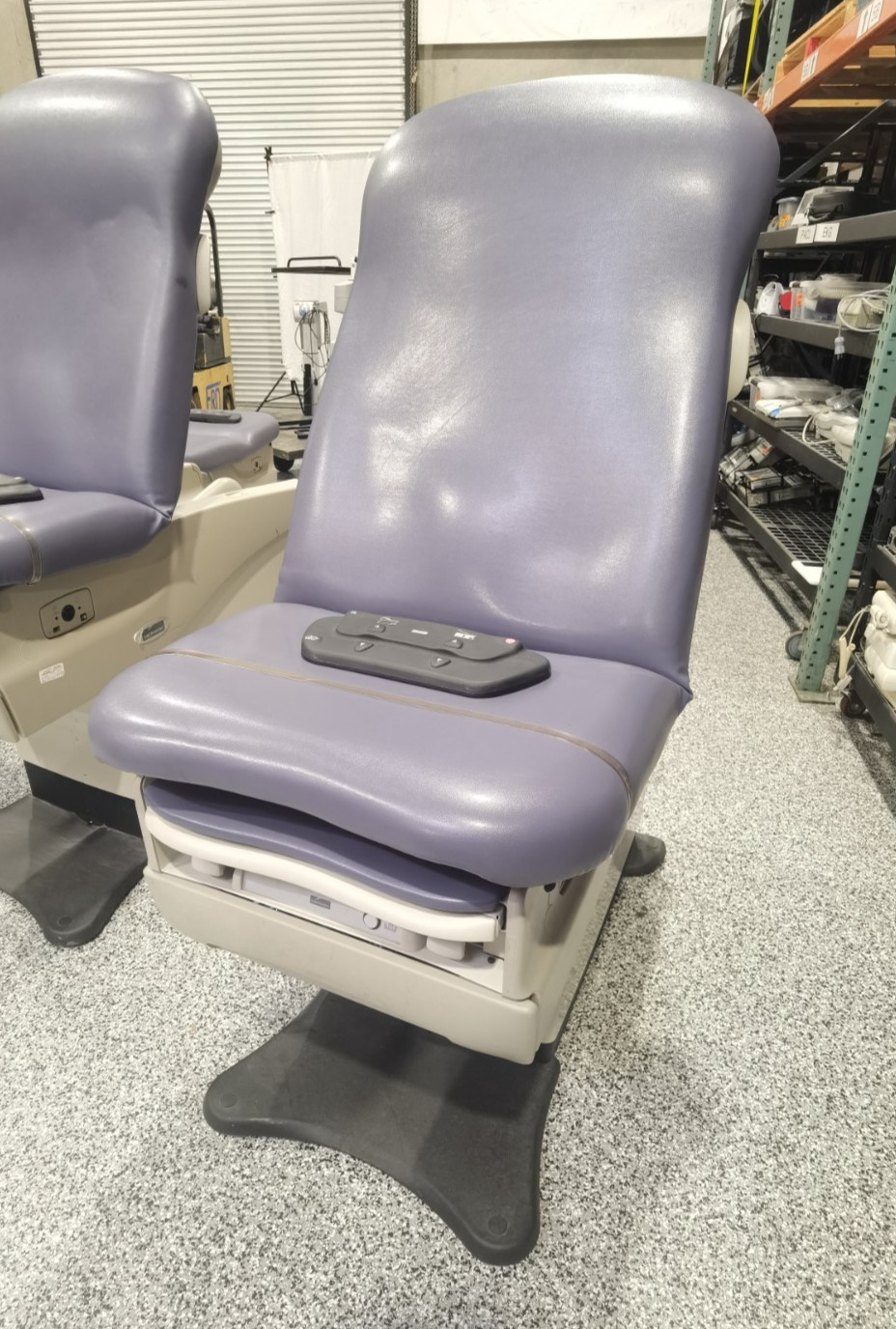 Midmark 625 Exam Treatment Table 625*441666 Examination Chair, with Foot Pedal