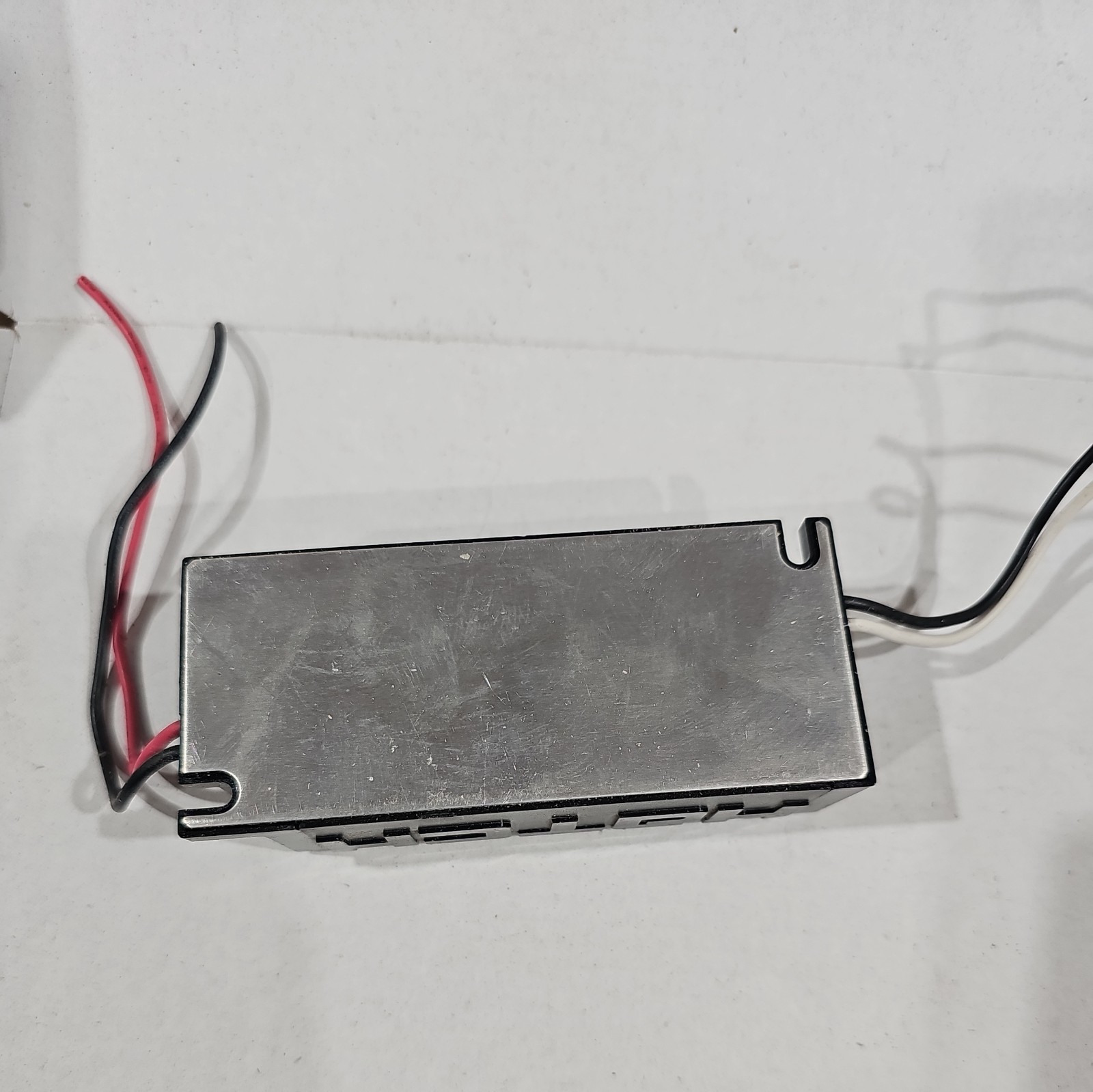 HATCH 32 WATT CONSTANT LED DRIVER XTC32-0700P-UNV-A