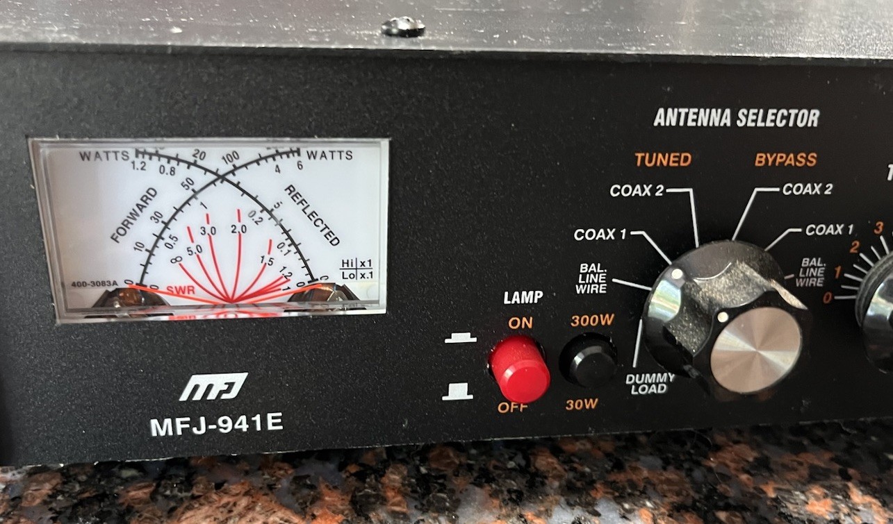 MFJ-941E VERSA TUNER II. Very Good Condition