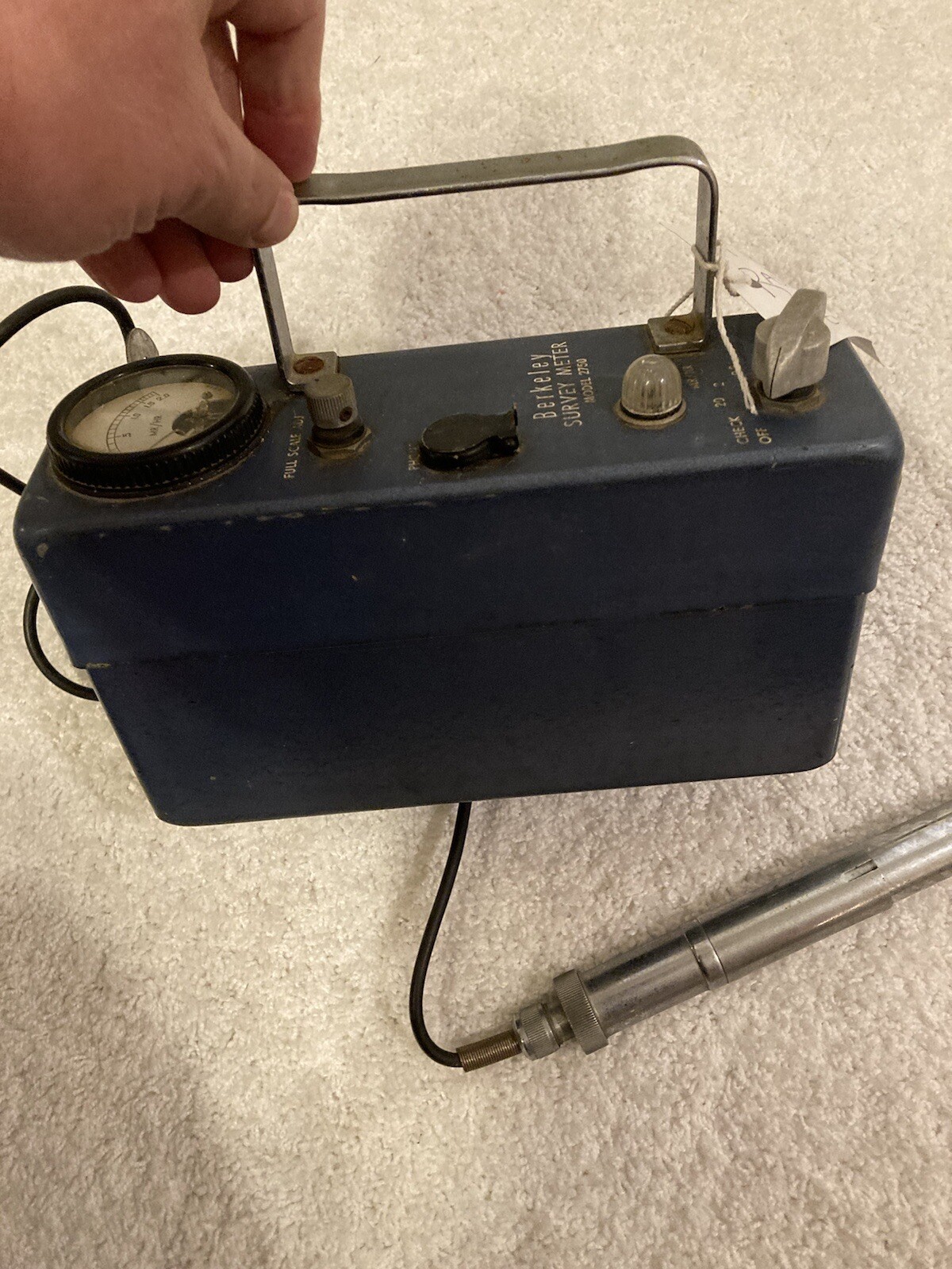 Berkeley Survey Meter model #2750. No Means To Test. No Apparent Damage.