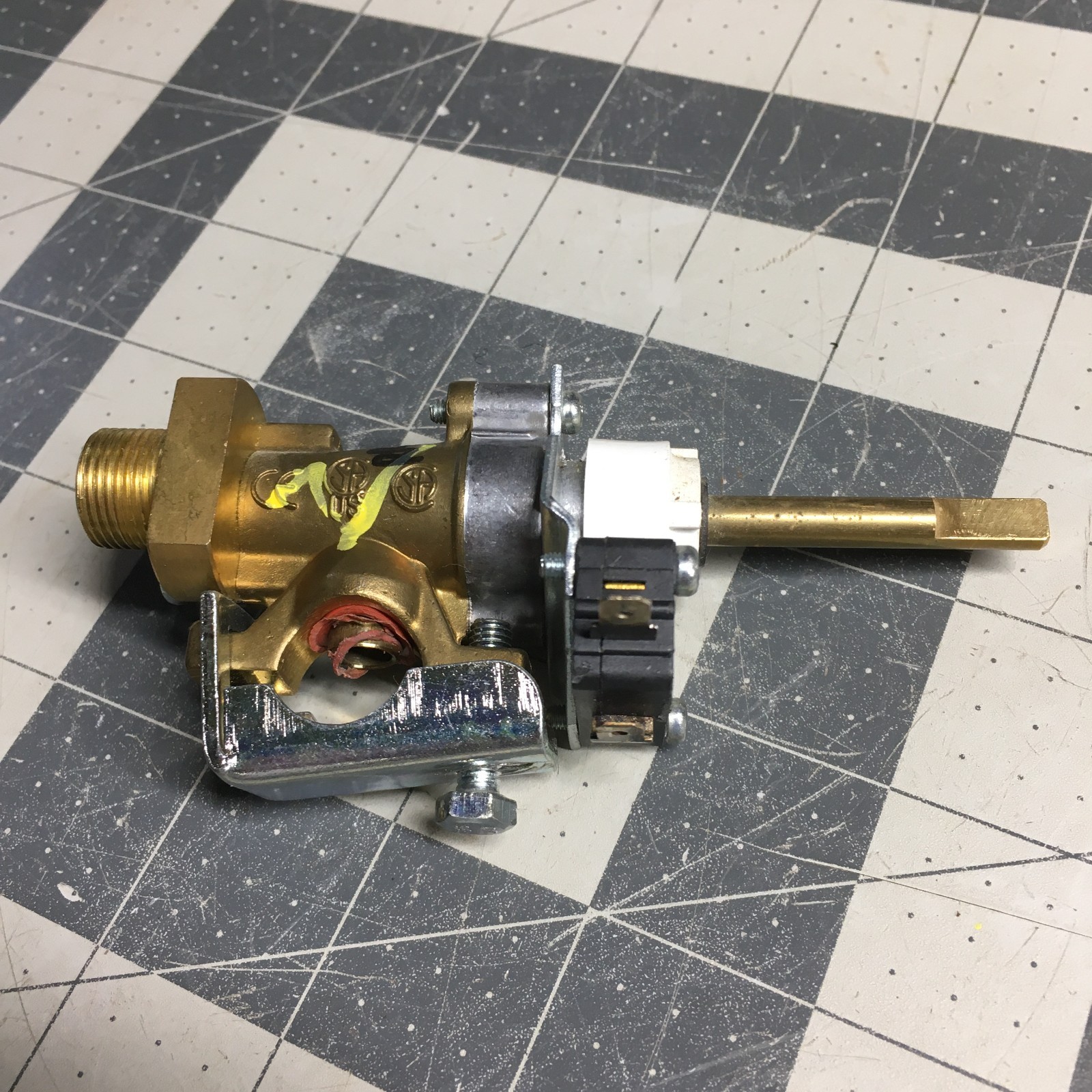Dacor OEM Range Burner Valve DE81-05026A 86962 - Tested