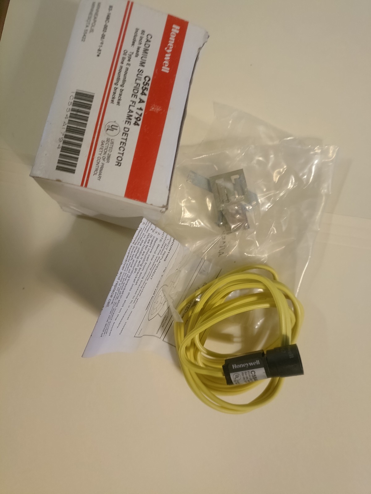 Honeywell #C554A1794, Cadmium Sulfide Flame Detector -  New