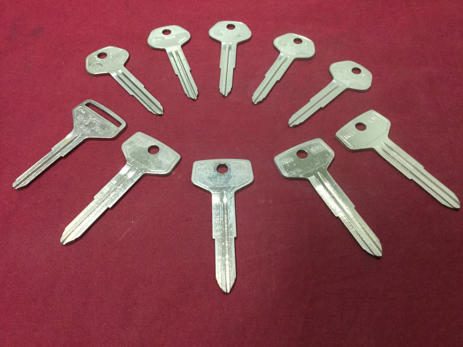 Toyota by ESP Automotive TR37 & TR44 Key Blanks, Set of 10 - Locksmith