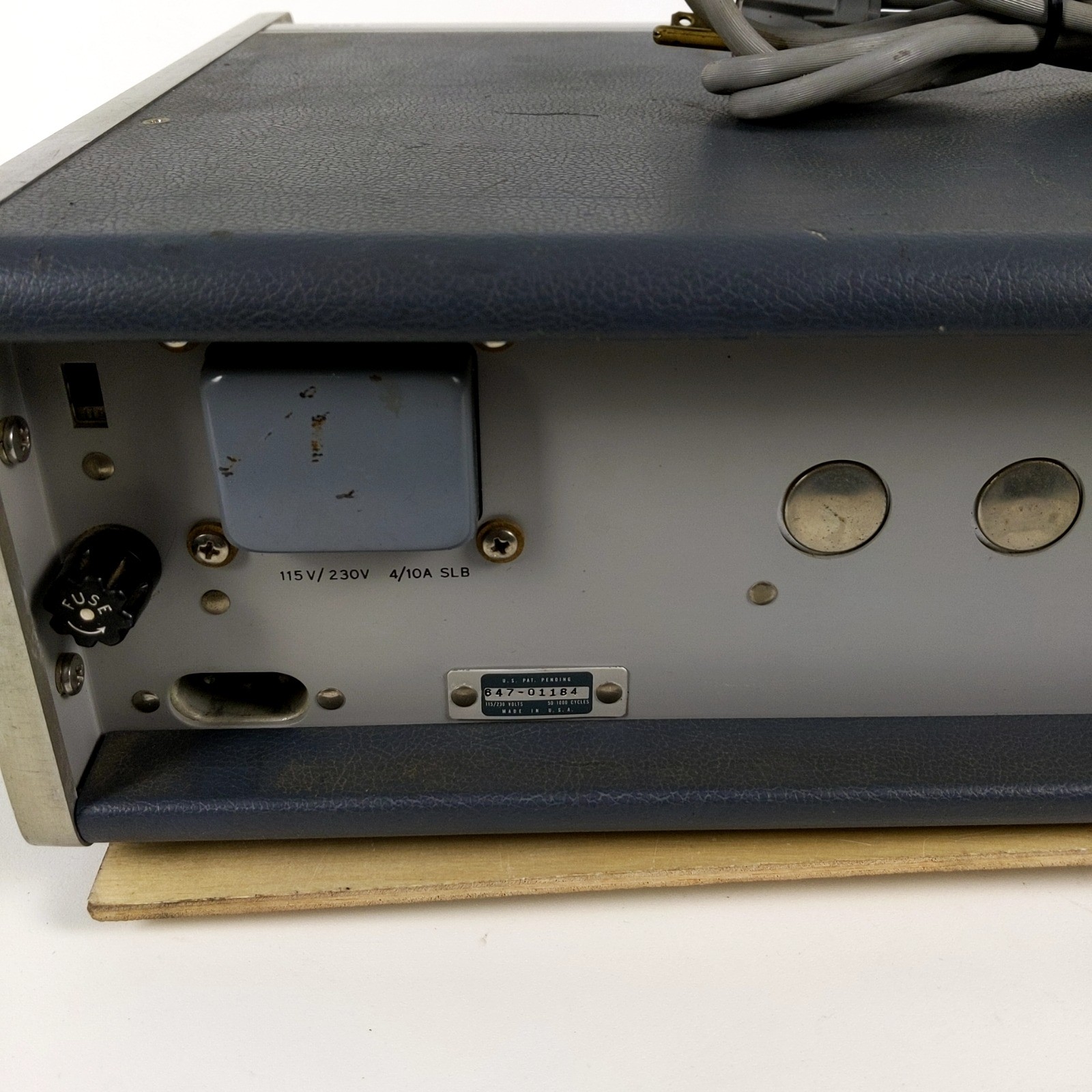 HP Hewlett Packard 651B Test Oscillator Signal Generator Powers On