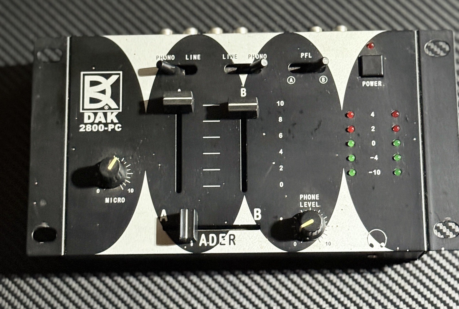 DAK 2800-PC Interface Stereo DJ Mixer 2Phono/Line Input PC Amp Out Headphone