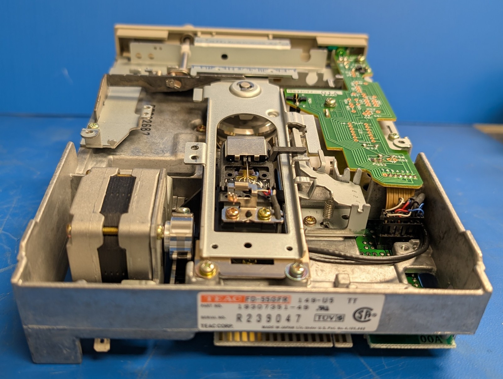 TEAC FD-55GFR-149-U5 FLOPPY 5.25 Beige