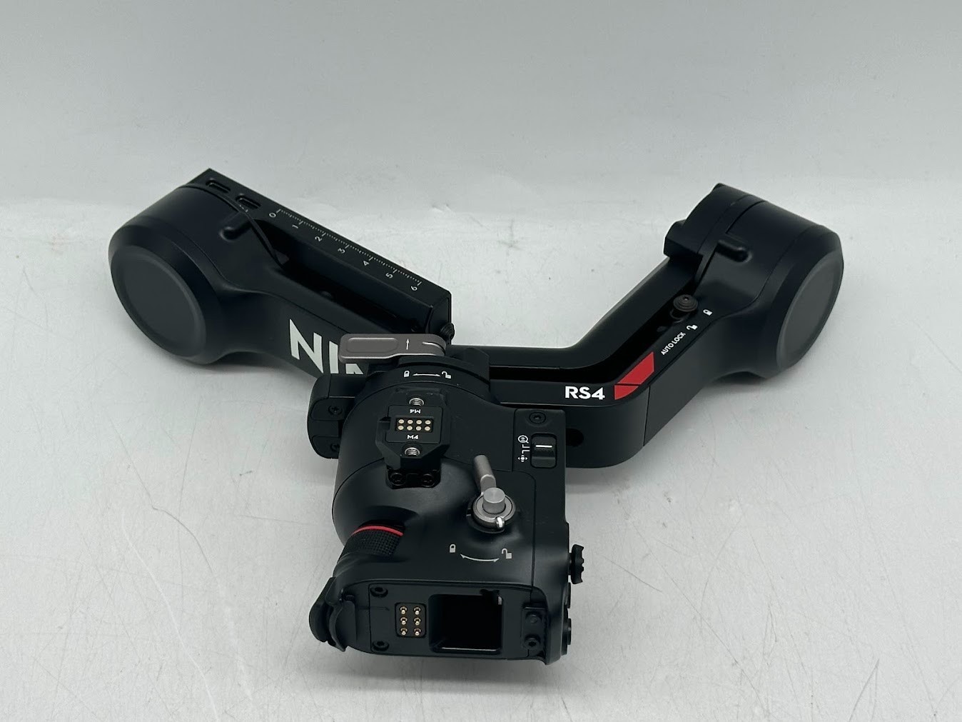 DJI Ronin RS 4 3-Axis Gimbal Stabilizer for Cameras