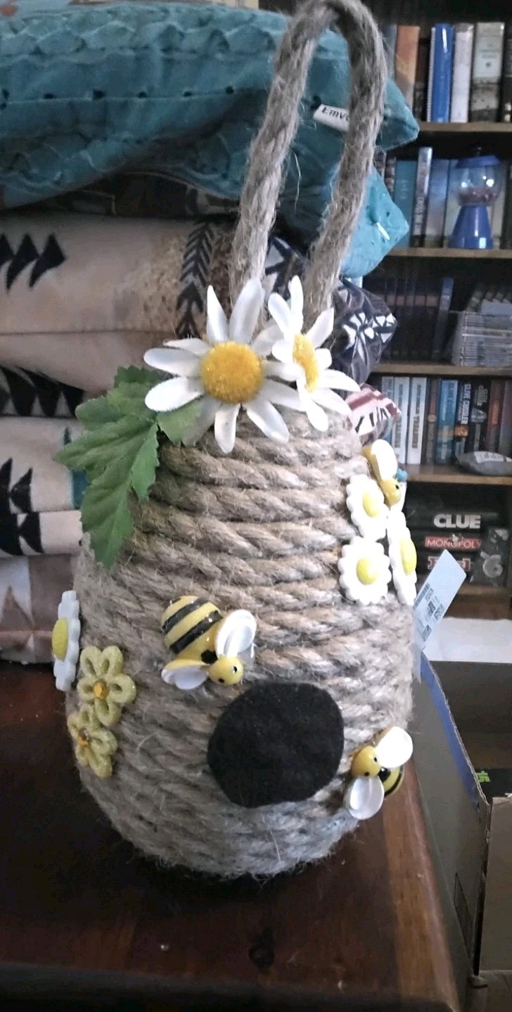 Handcrafted Rope Beehive Decor with Bees and Artificial Daisies Flowers