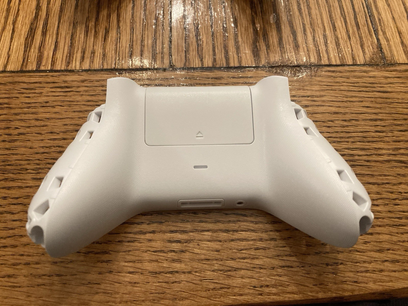 Microsoft Xbox Series X/S Controller OEM 1914 White Bottom Shell/Battery Cover